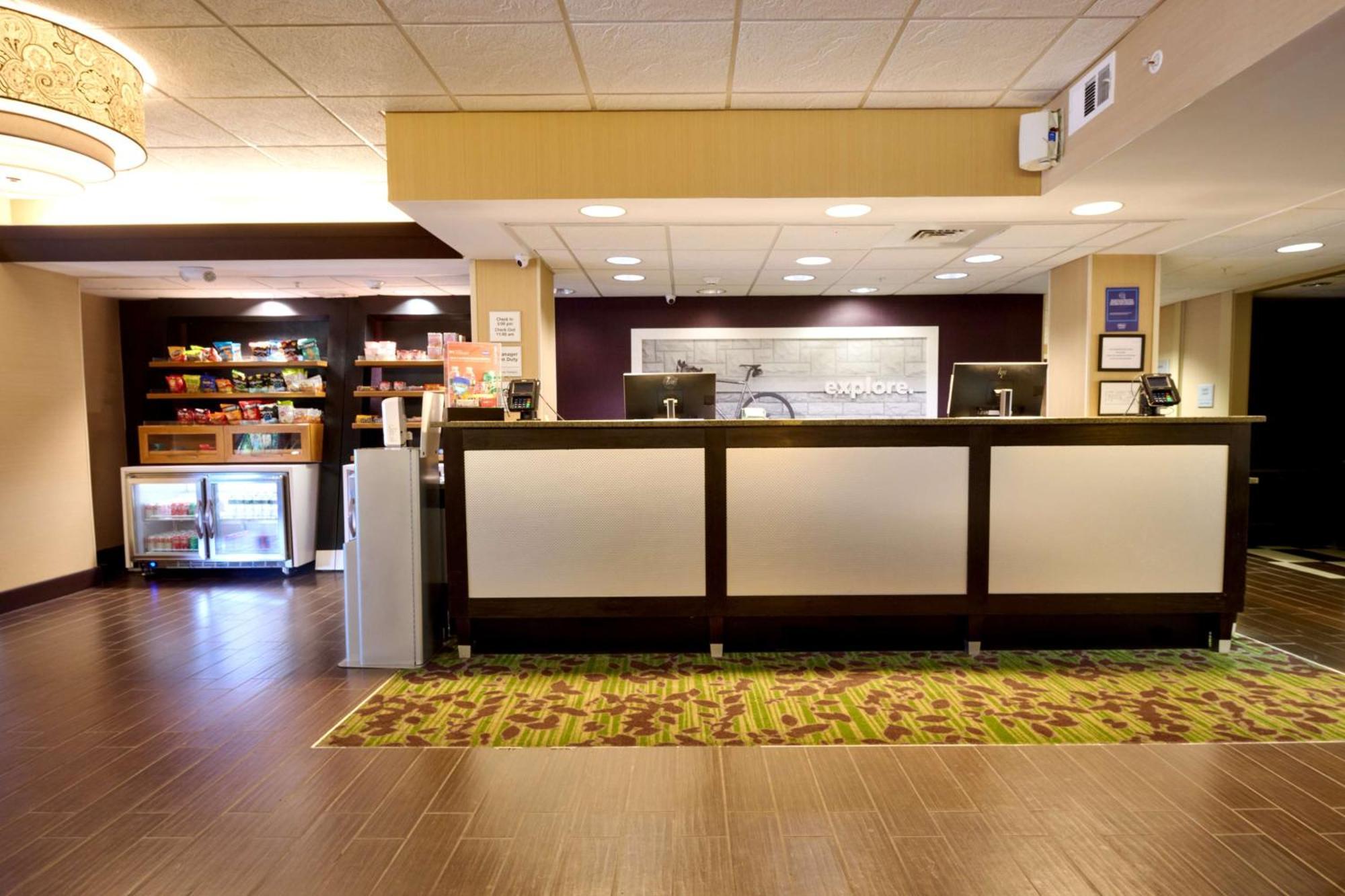 Hampton Inn Flemington Ngoại thất bức ảnh