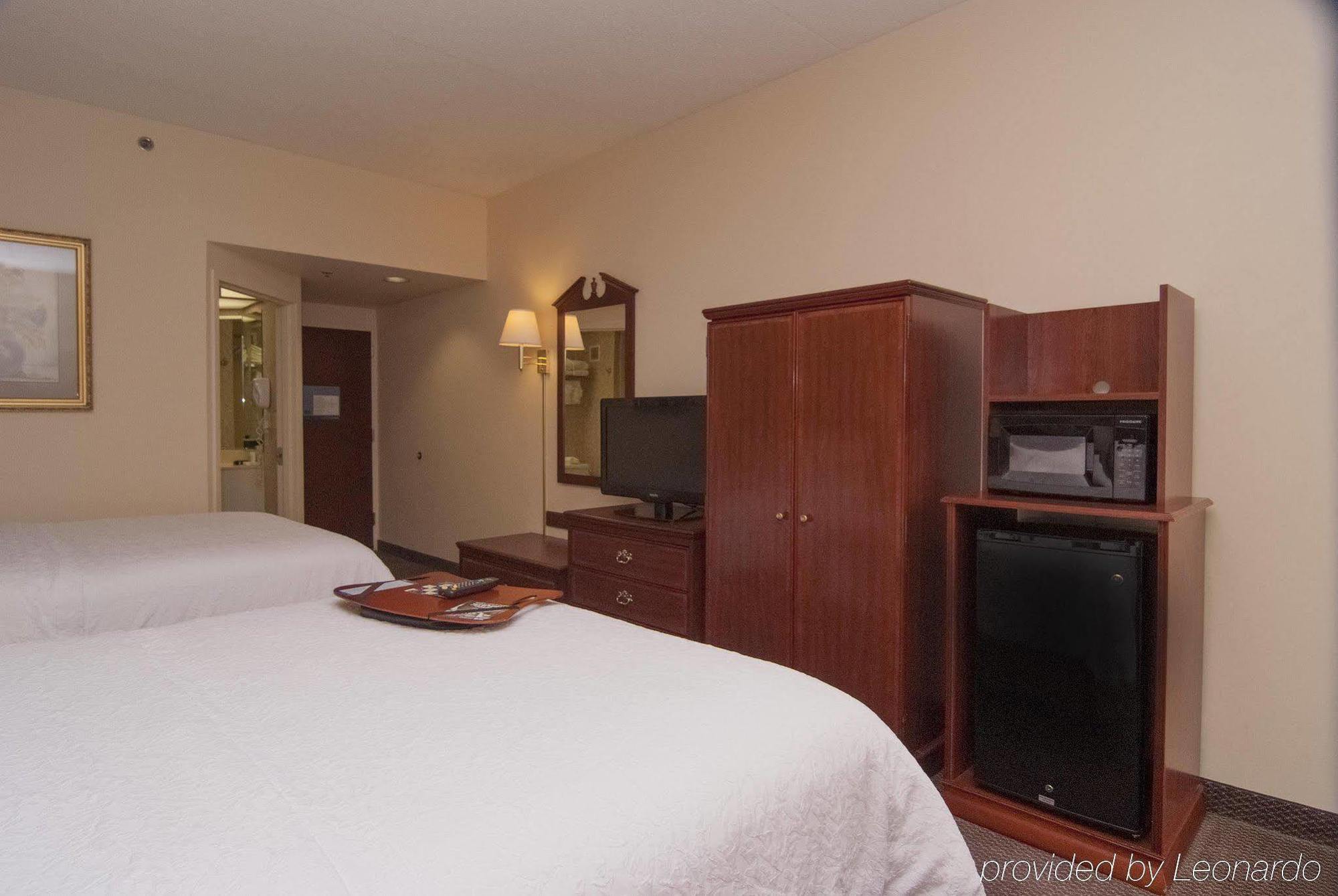 Hampton Inn Flemington Ngoại thất bức ảnh